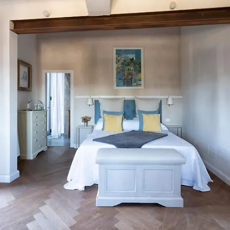 La Petraia Hotel *